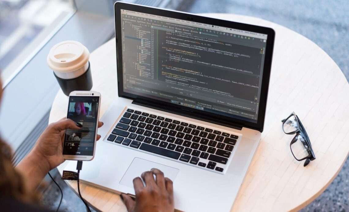 How Mobile Apps Are Transforming Workplace Safety